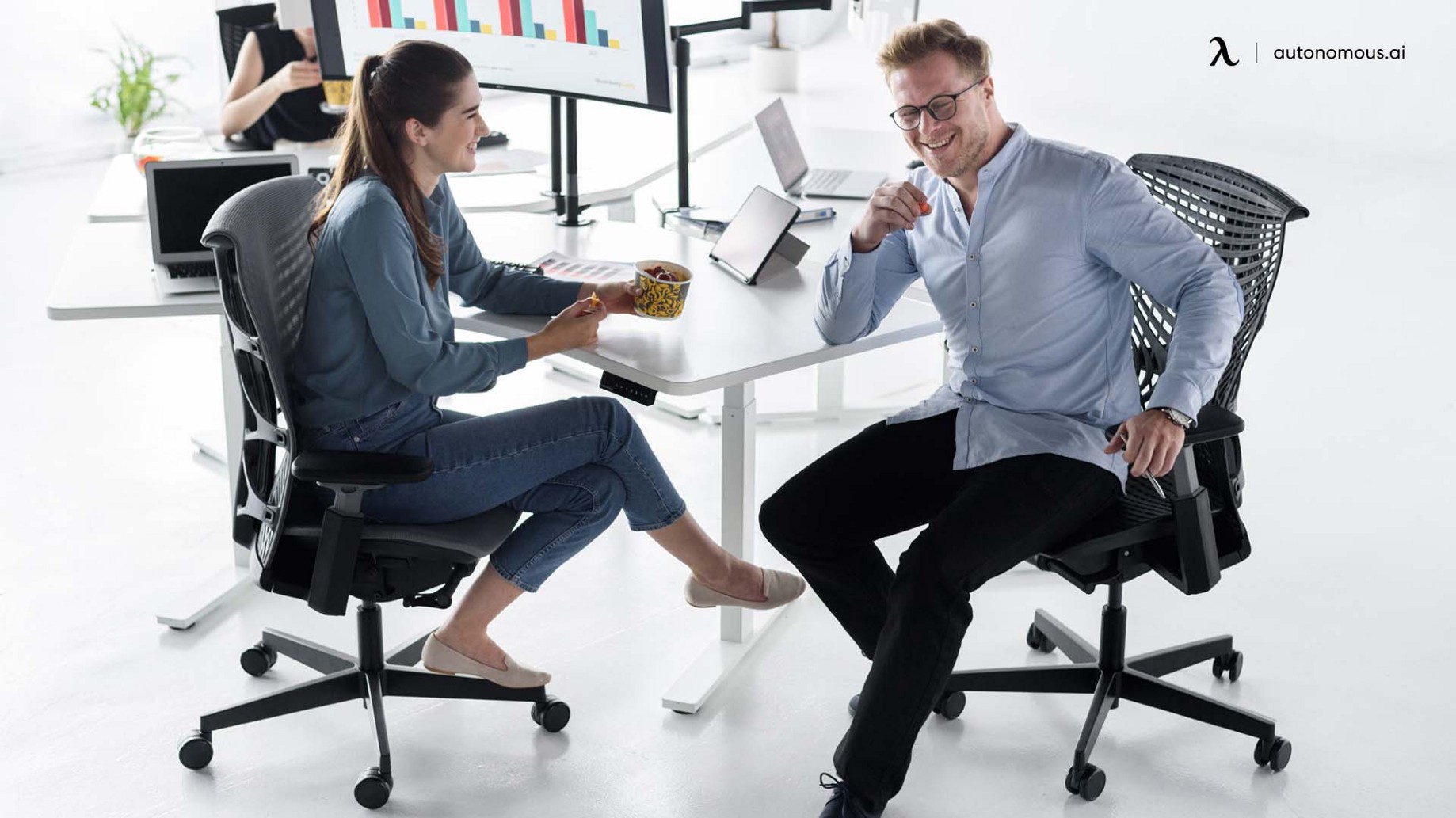 Features of Ergonomic Chairs That You Must Know Before Buying Them